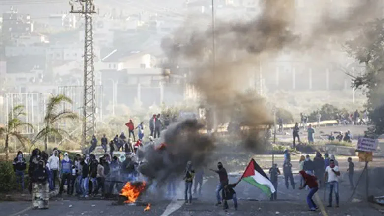 Israeli Arabs riot in Kafr Kana (file)