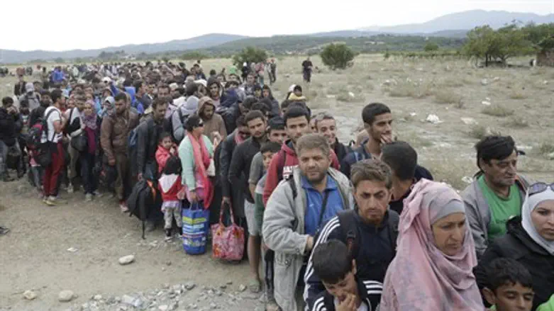 Syrian migrants heading to Europe (illustration)