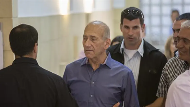 Ehud Olmert in Court