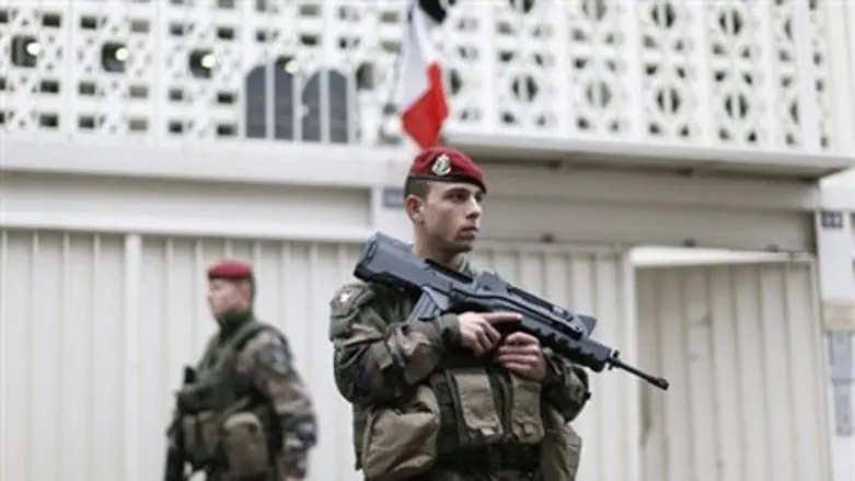 French soldiers guarding a Jewish school