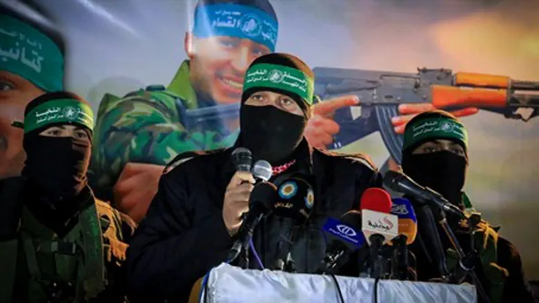 Hamas terrorists at Gaza rally (file)