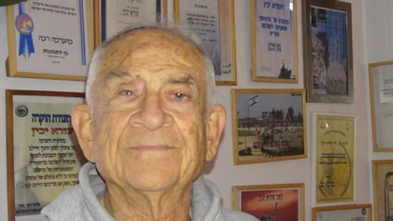Ezra Yakhin