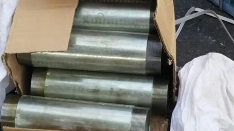 Seized weapons-making equipment at Gaza border