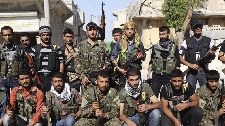 Kurdish YPG fighters