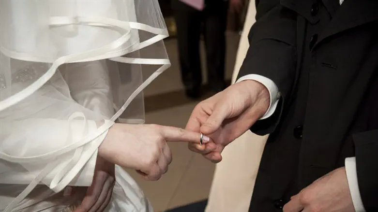 Jewish wedding (illustration)