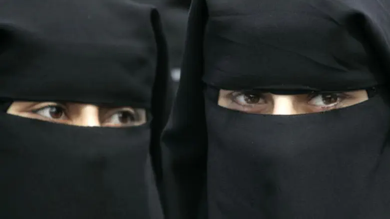 Muslim women in Gaza