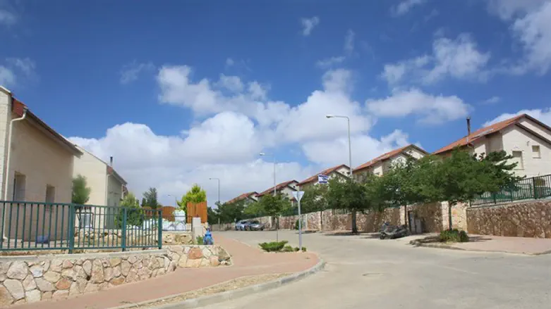Houses slated for destruction on Ofra