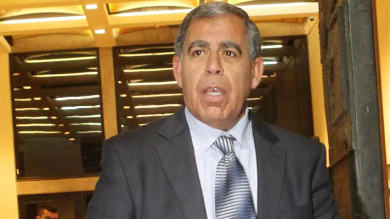 MK Mickey Levy
