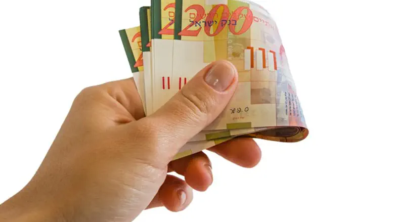 כסף תשלום מזומן כלכלה שטרות מאתיים שקלים שקל money