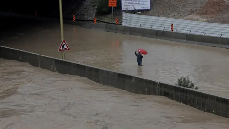 Flooding (Illustration)