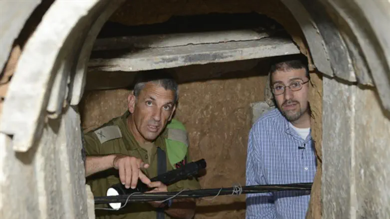 Brig. Gen Eidelstein in exposed terror tunnel