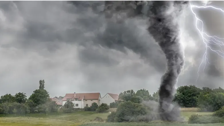 Tornado (stock image)