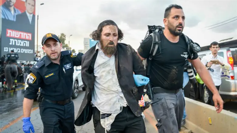 Haredi demonstrator arrested in Bnei Brak