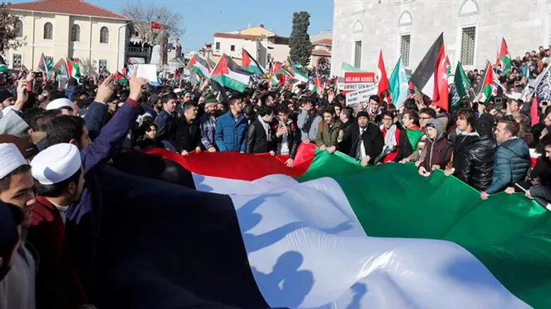 Anti-Semitism is running rampant in Turkey