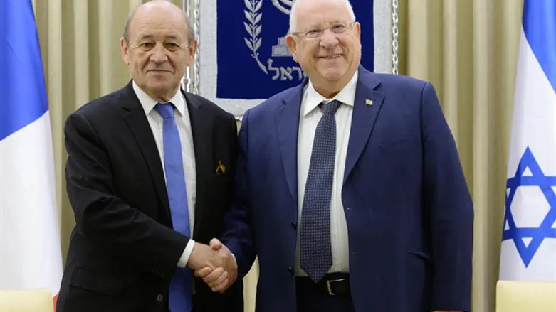 President Rivlin and French Foreign Minister Jean-Yves Le Drian