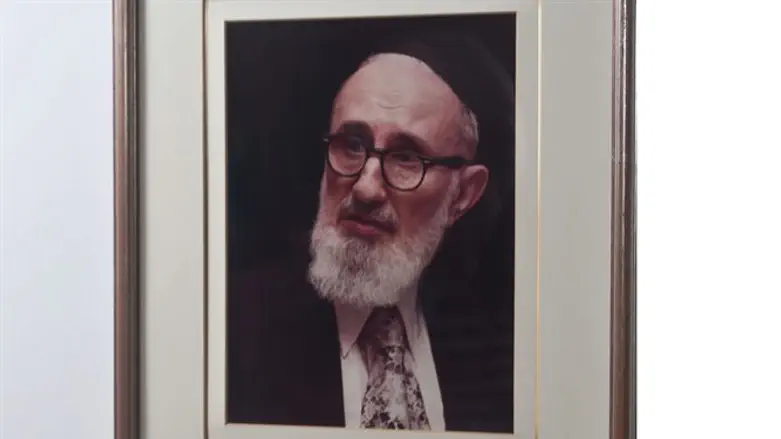 A walk with Rav Soloveitchik: Memorial 26 years since his death