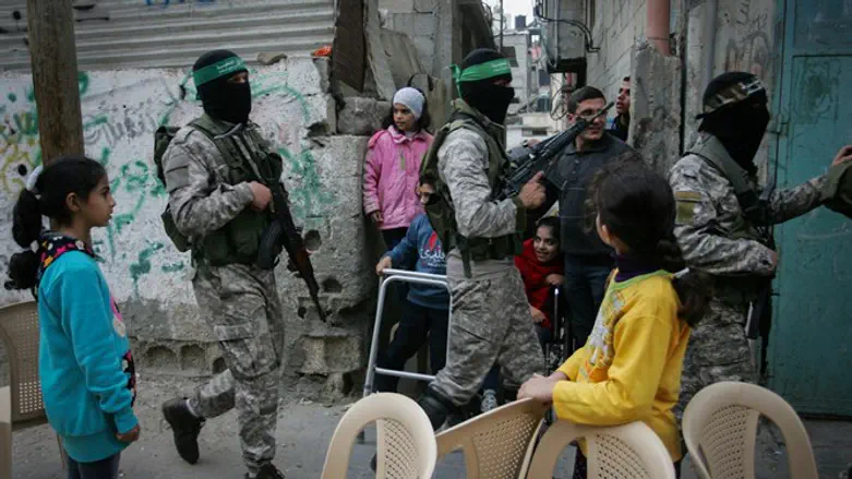 "Hamas uses civilians"