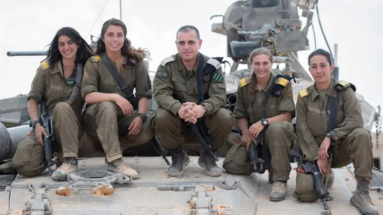 Female tank commanders