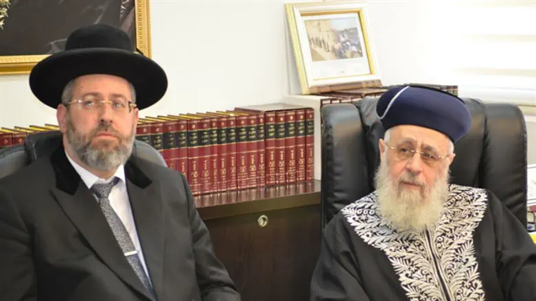Chief Rabbi Yosef Yitzhak with Chief Rabbi David Lau