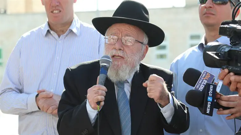 Rabbi Dov Lior