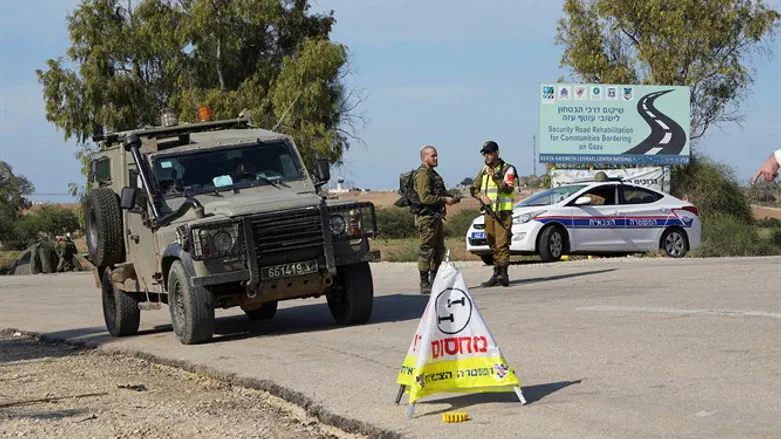roads closed near Gaza