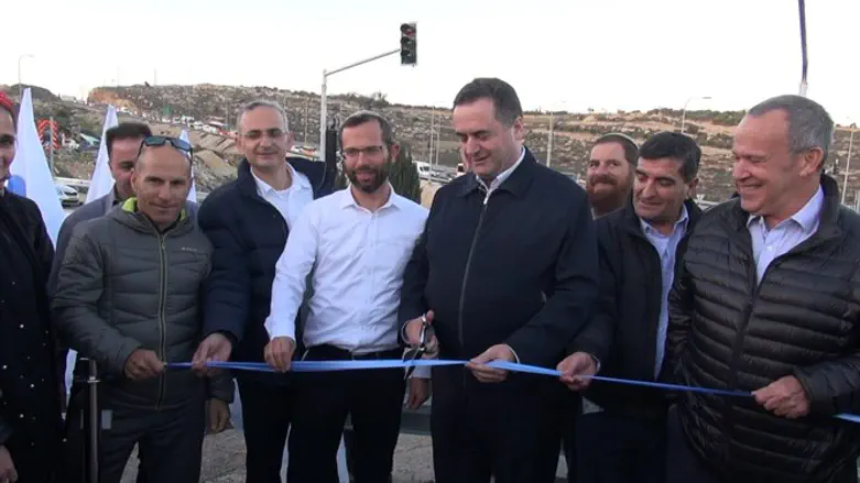 השר ישראל כץ בגבעת אסף