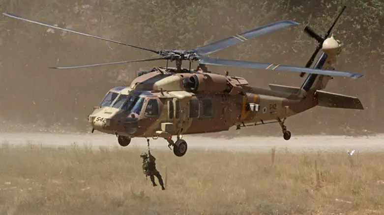Israel Air Force Sikorsky UH-60 Black Hawk holding a 669 Search & Rescue crew