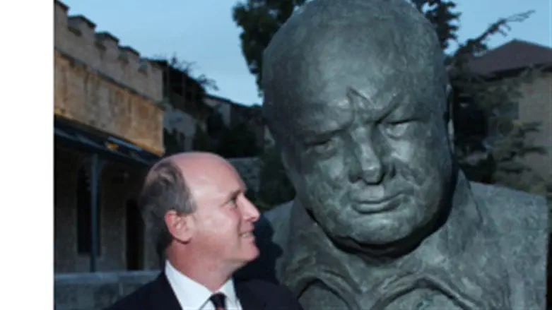 Churchill's grandson next to bust