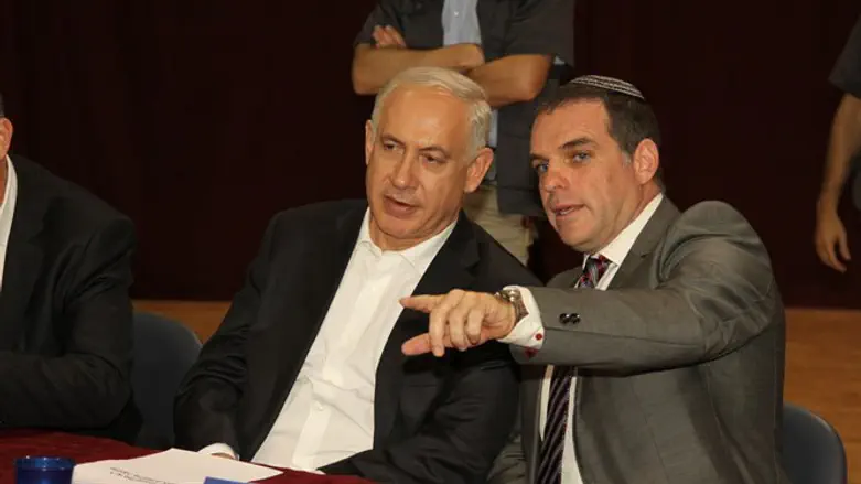 Netanyahu and Oded Revivi