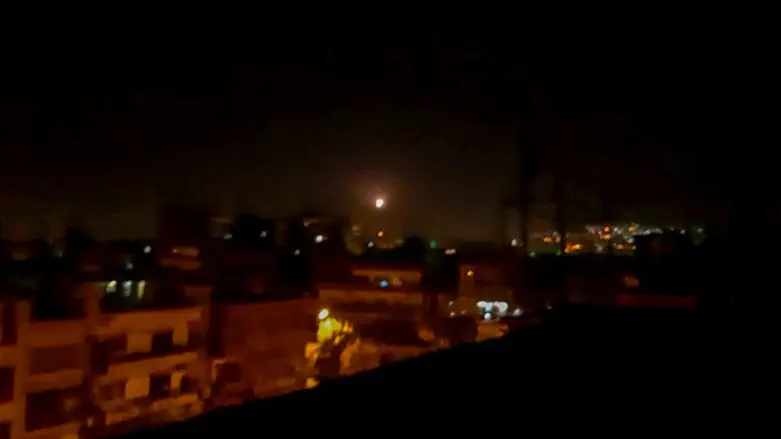 Missile seen over Damascus