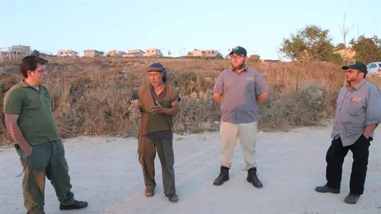 Nadav Yair delivers briefing