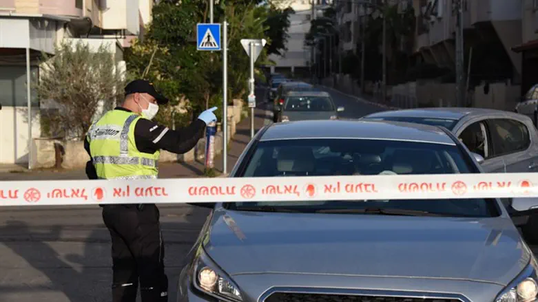  Police checkpoint in Bnei Brak