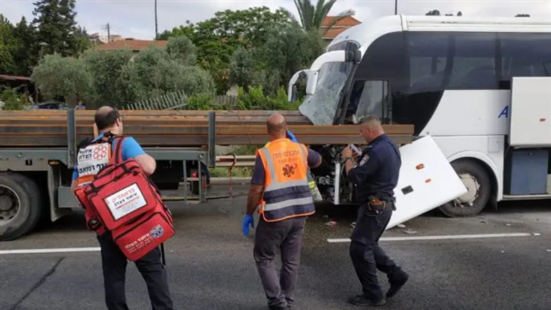 United Hatzalah paramedics at the scene of the accident