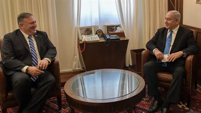 Netanyahu meets with Mike Pompeo