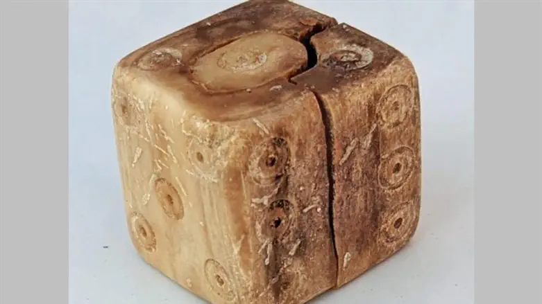 Game die