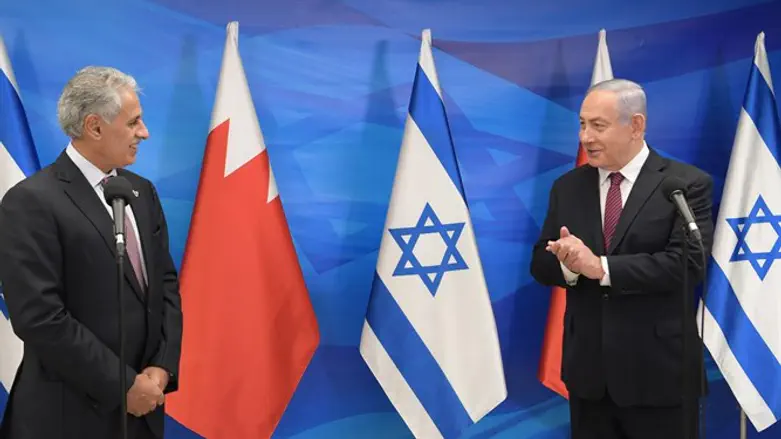 Netanyahu with Minister Al Zayani