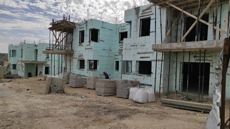 New construction in Nofei Mamre